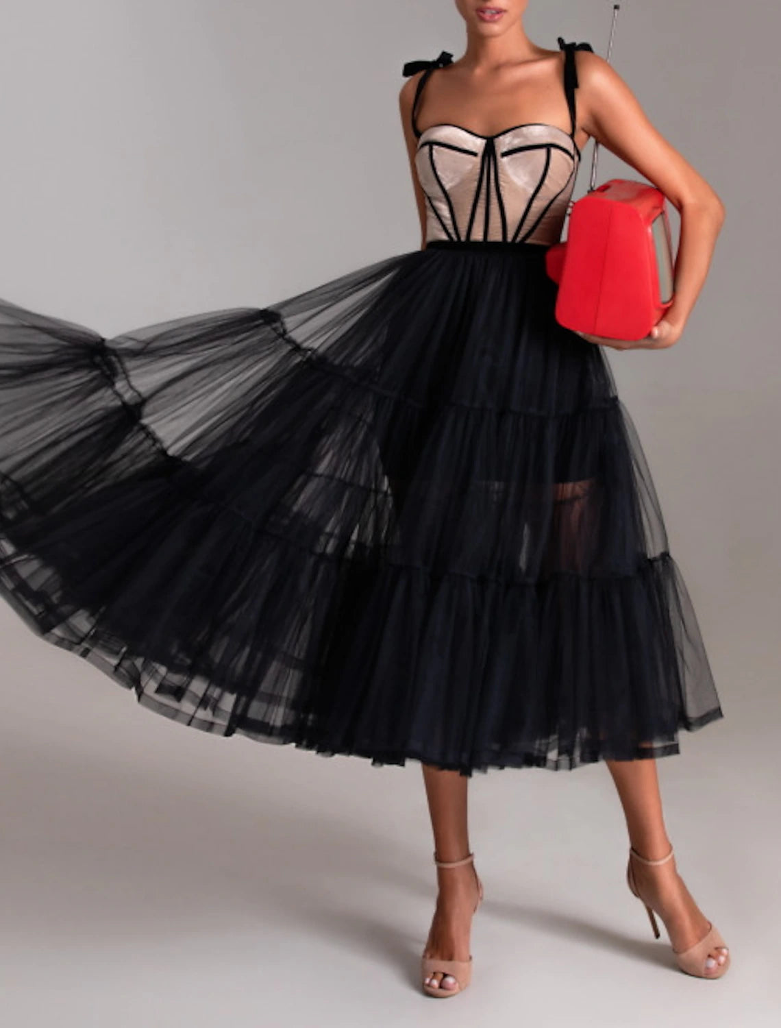 Abiti da cocktail a trapezio, abiti da festa, abiti da cocktail per invitati a matrimoni, lunghezza tè, senza maniche, scollo a cuore, stile Mercoledì Addams, in tulle con pieghe a strati